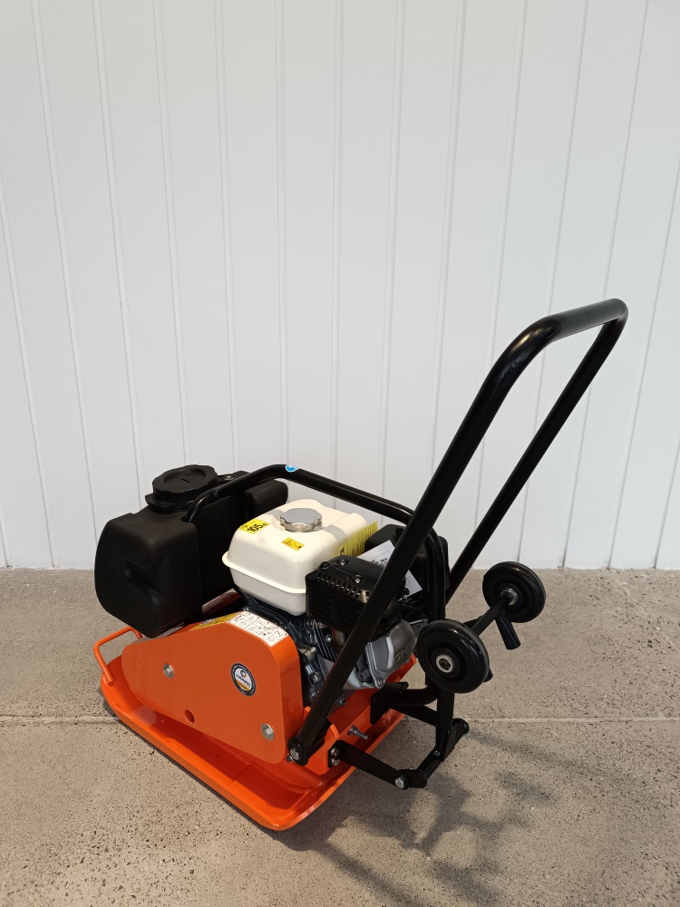 I-GX160 5.5HP i-Plate Compactor (1)